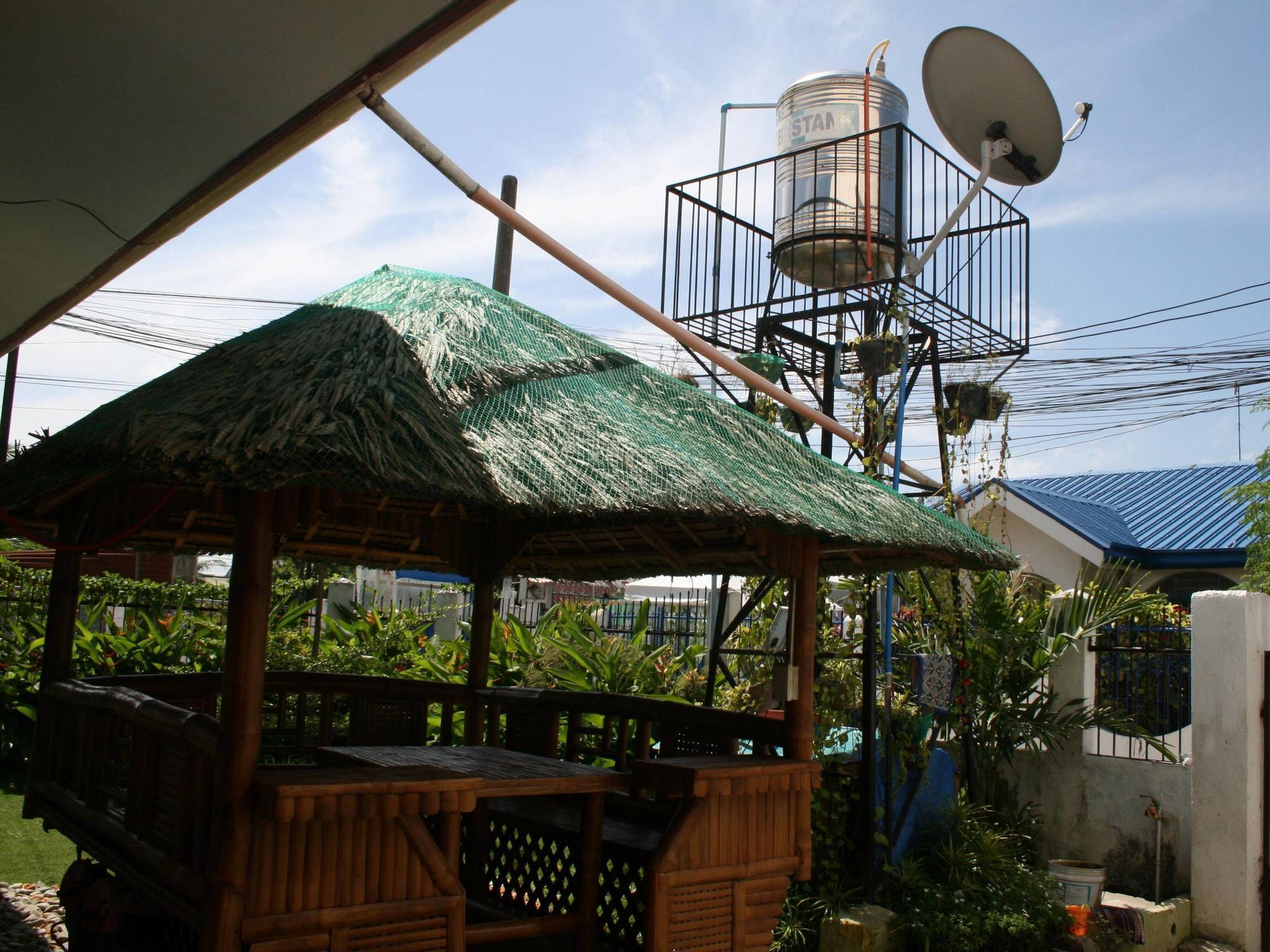 מקטאן Dee Guest House מראה חיצוני תמונה