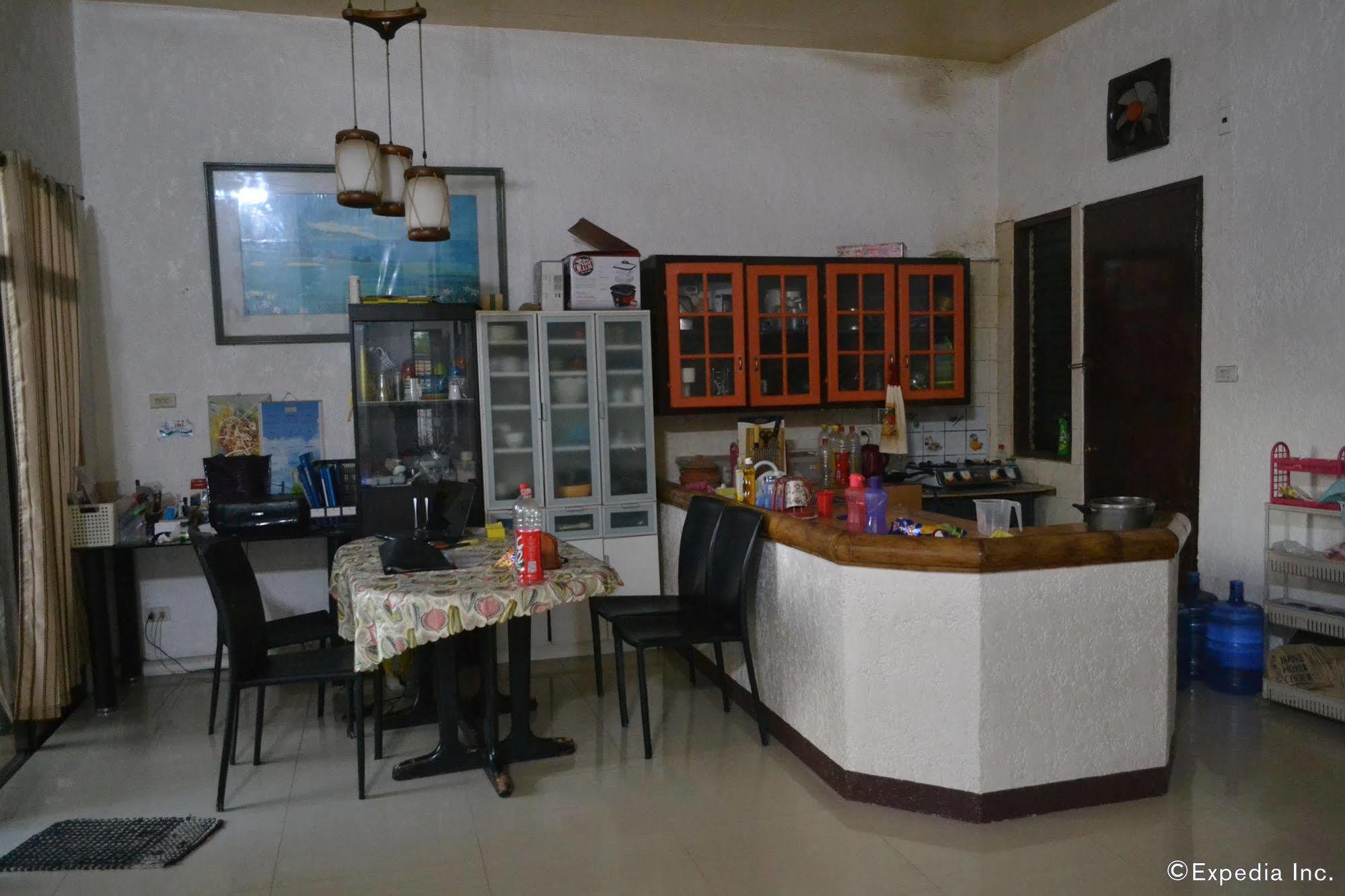 מקטאן Dee Guest House מראה חיצוני תמונה