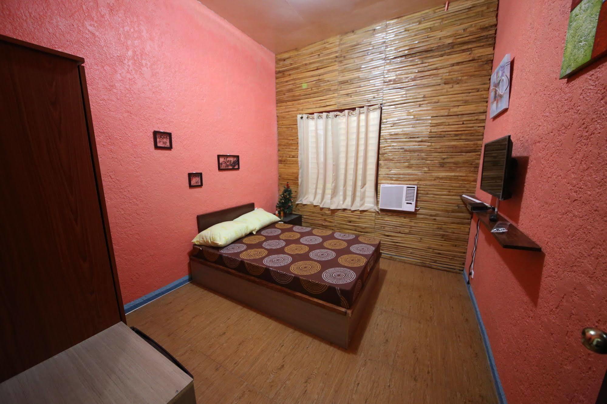 מקטאן Dee Guest House מראה חיצוני תמונה