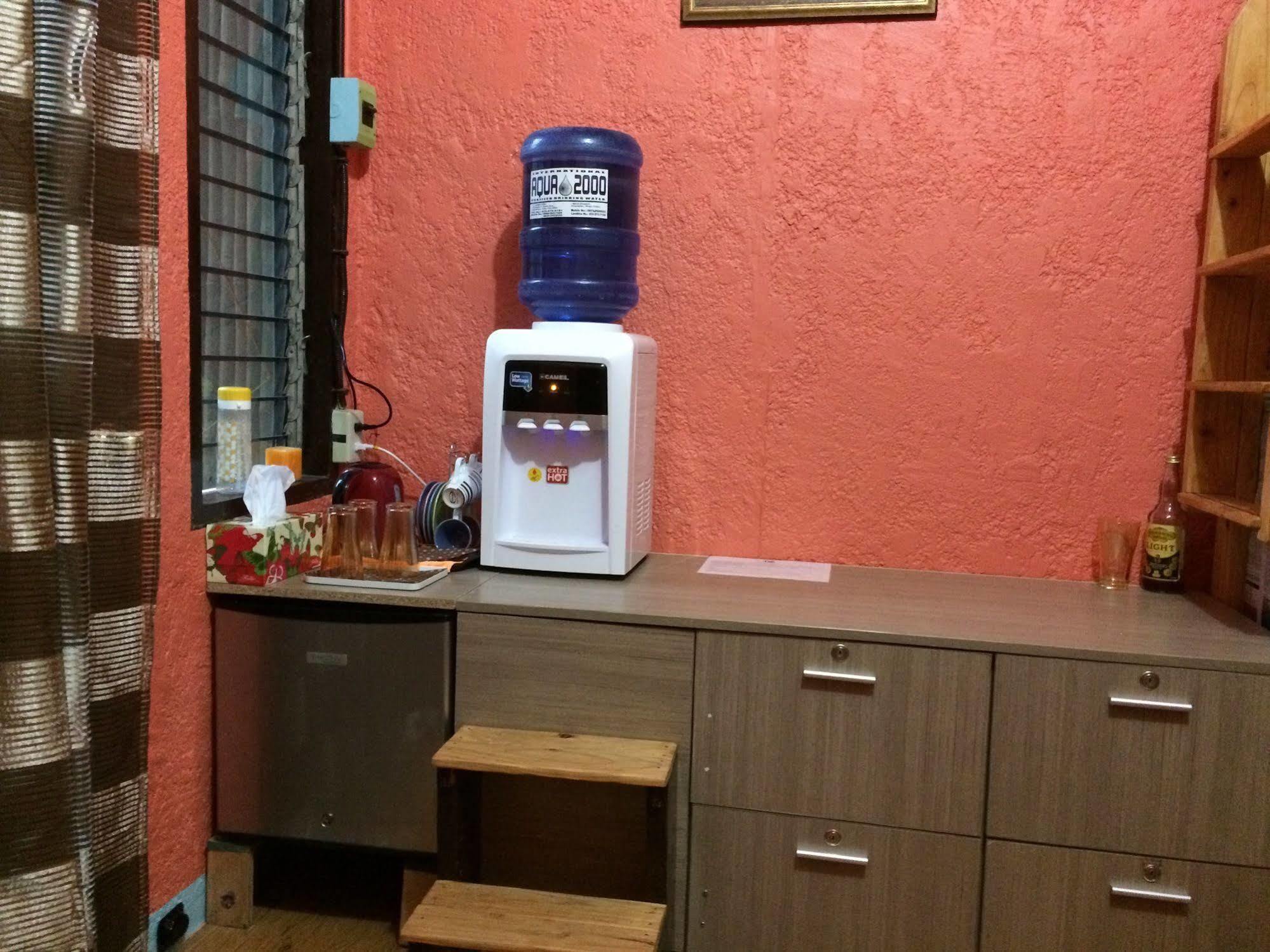 מקטאן Dee Guest House מראה חיצוני תמונה