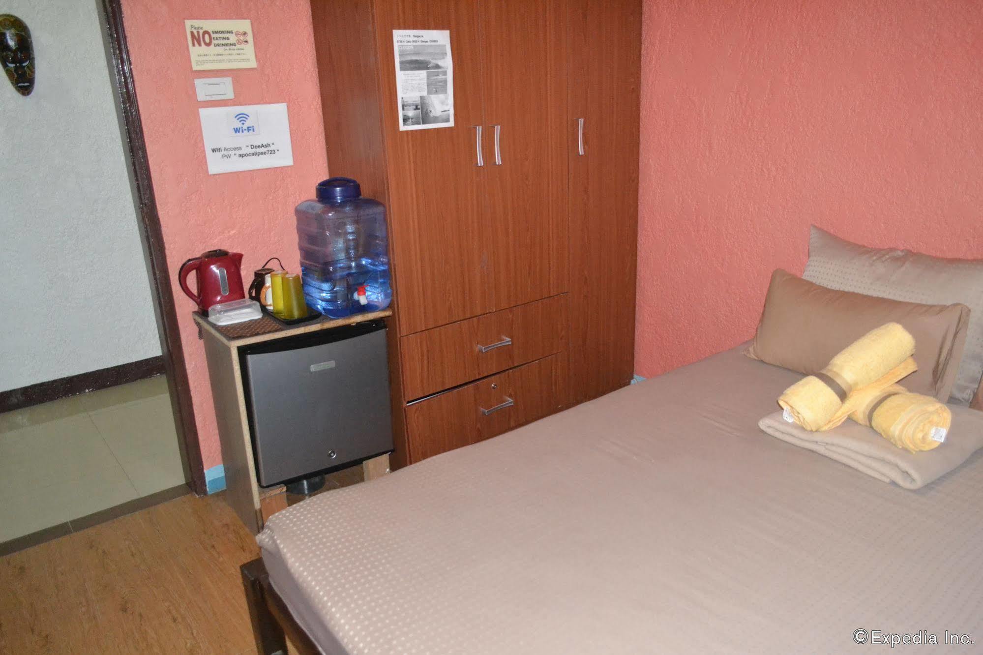 מקטאן Dee Guest House מראה חיצוני תמונה
