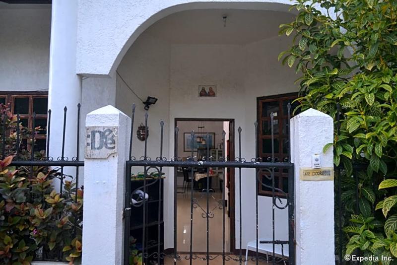 מקטאן Dee Guest House מראה חיצוני תמונה